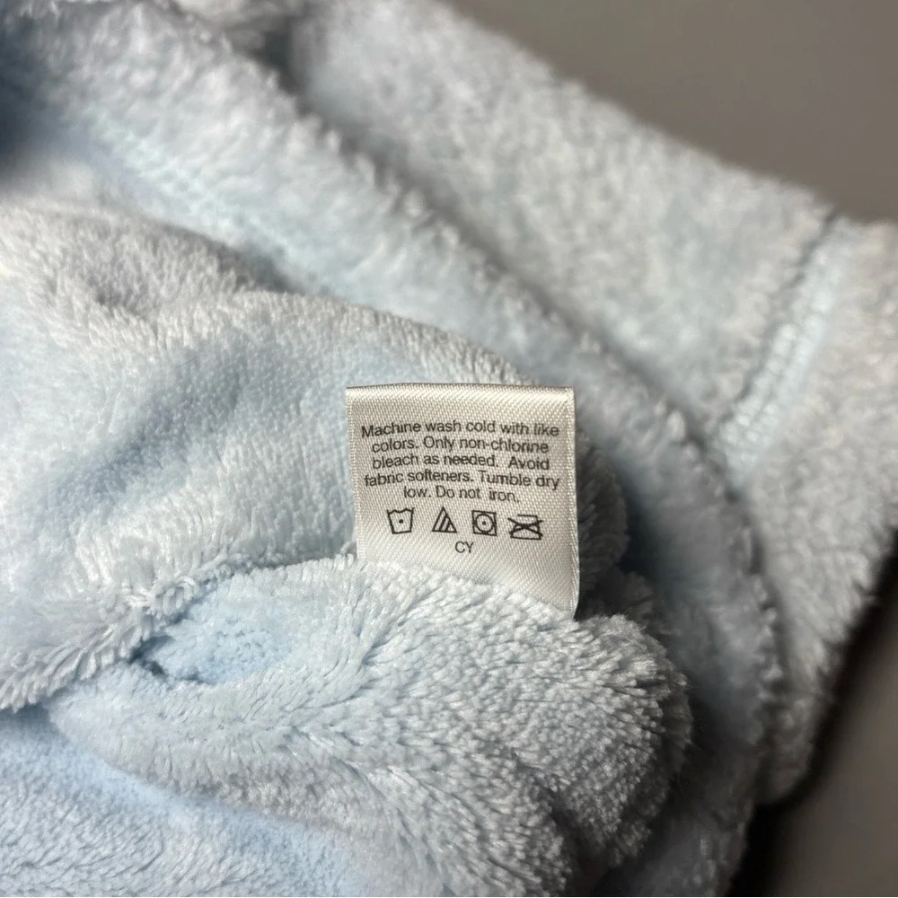 Hanna Andersson Fleece Star Pullover Light Blue Snap Shoulder Top Size 3-6 Month